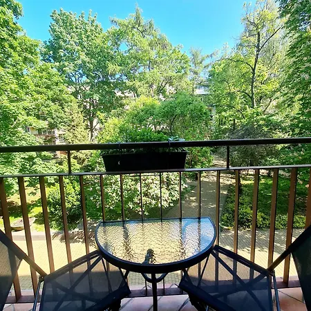 Quiet Near Metro And Old Town ワルシャワ