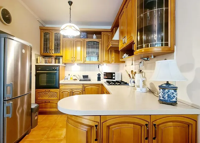 Quiet Near Metro And Old Town *